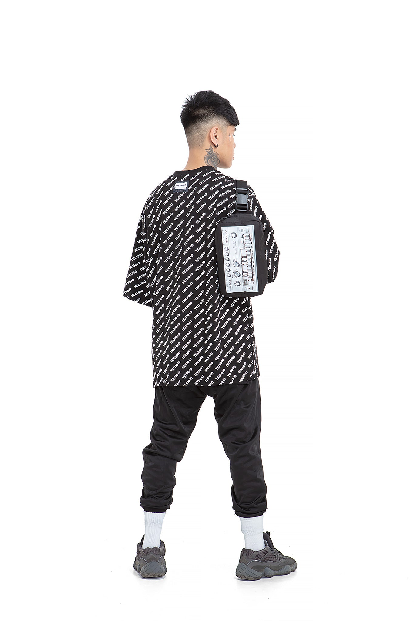 Synth crossbody bag. 1