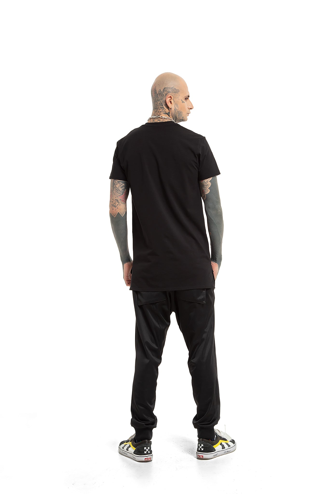 B&W Marika Rossa - regular fit T-shirt with side cuts