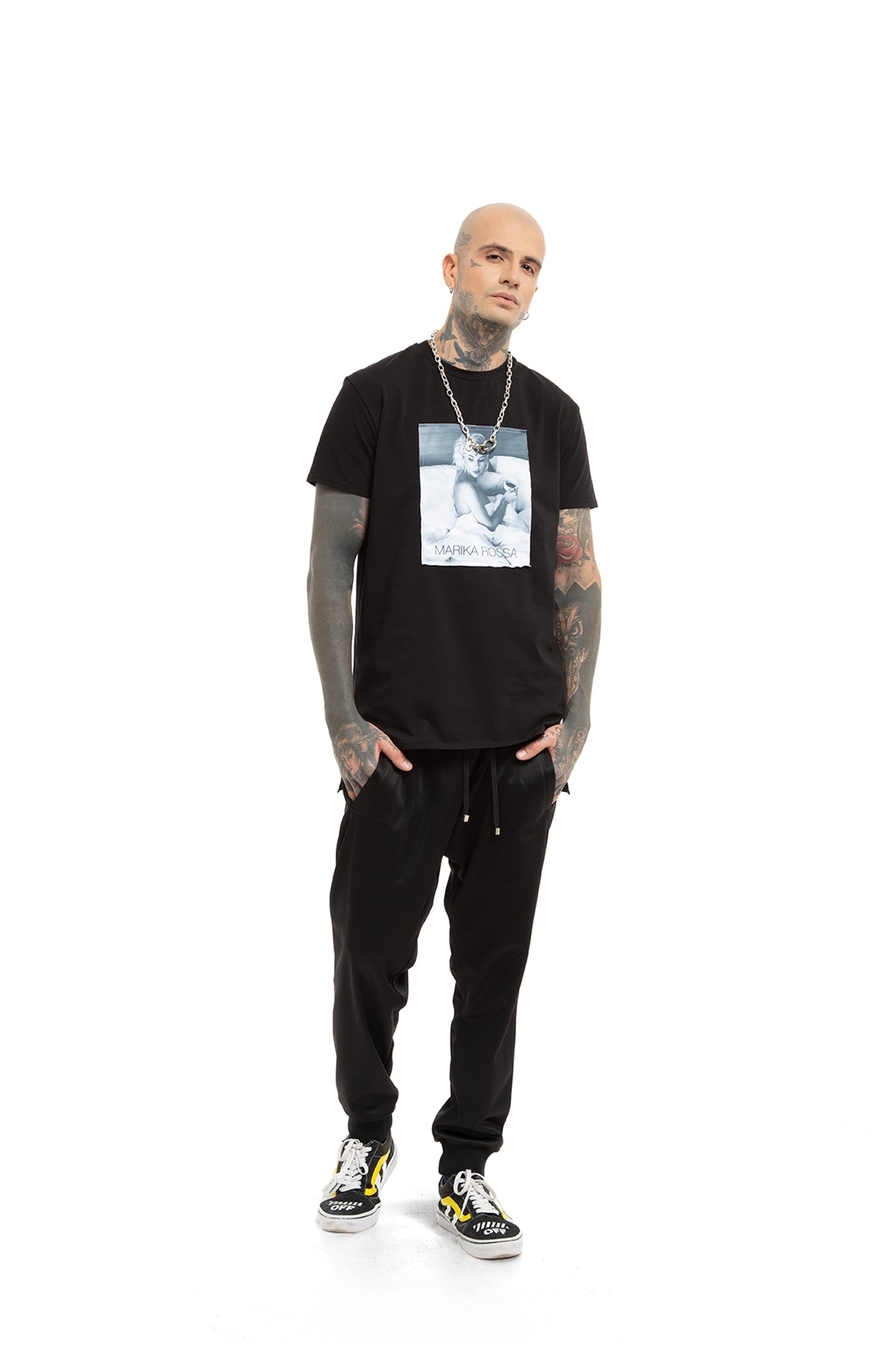 B&W Marika Rossa - regular fit T-shirt with side cuts