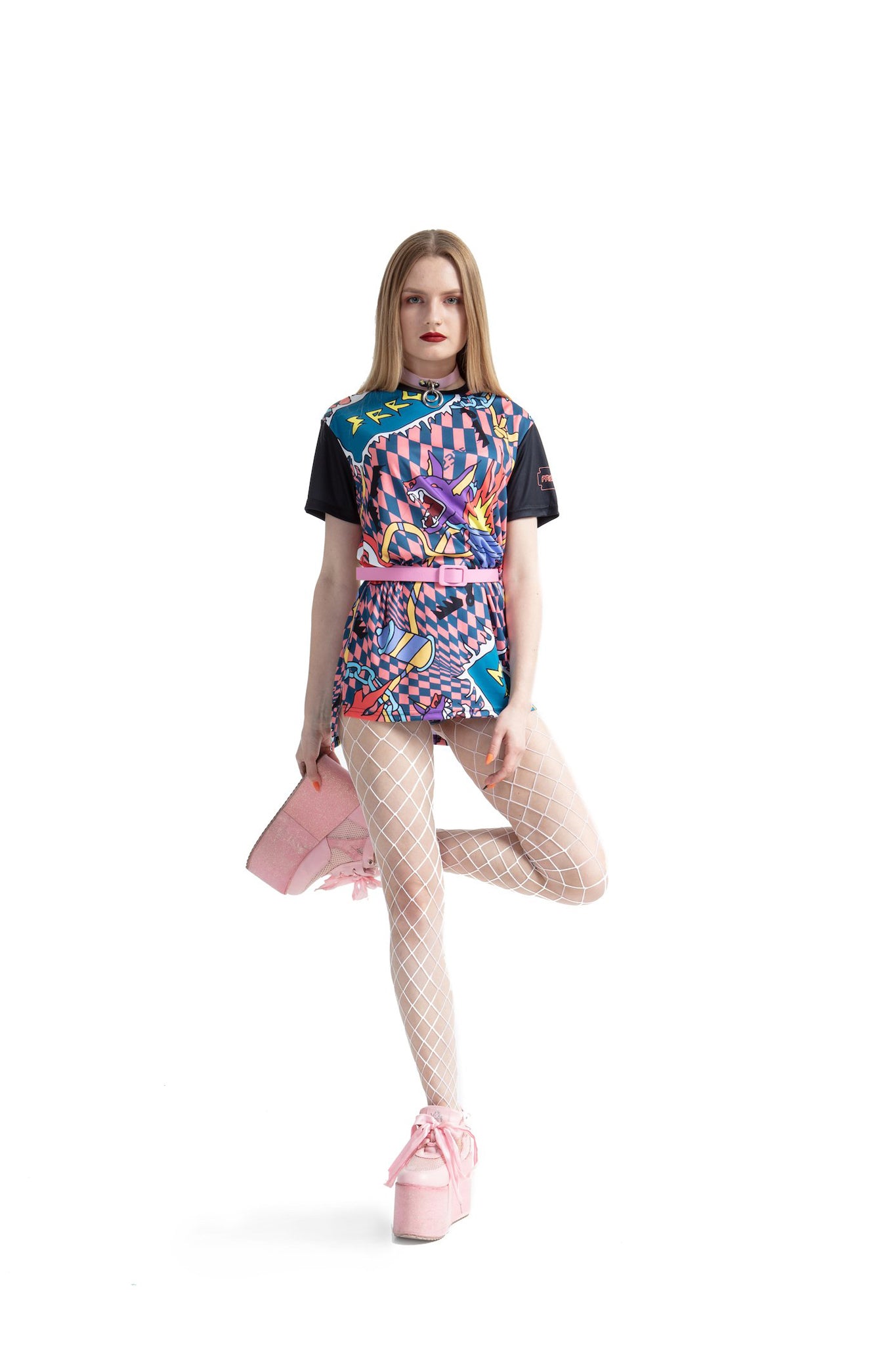 Sharp fangs - regular fit T-shirt with side cuts