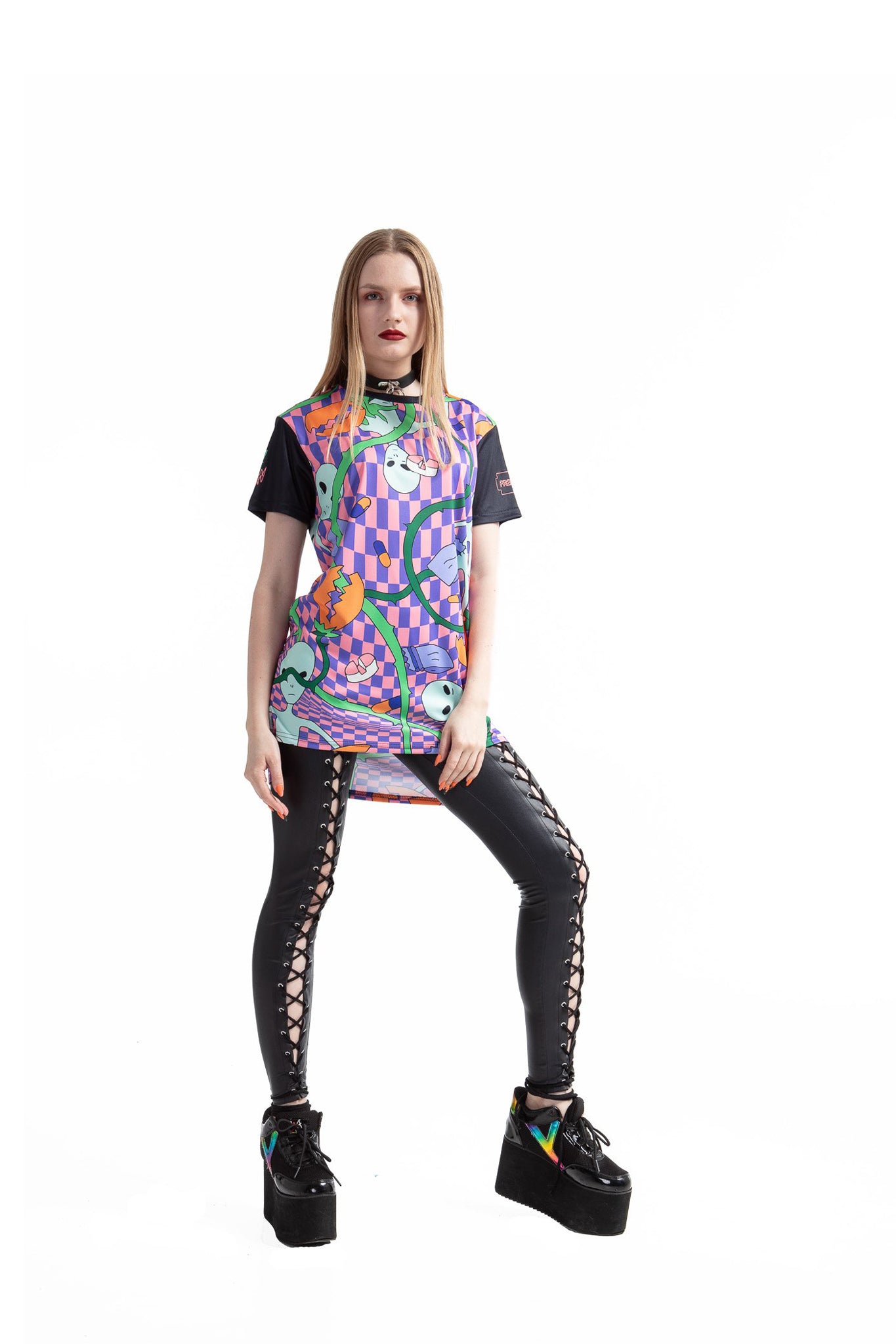 Alienated - regular fit T-shirt with side cuts