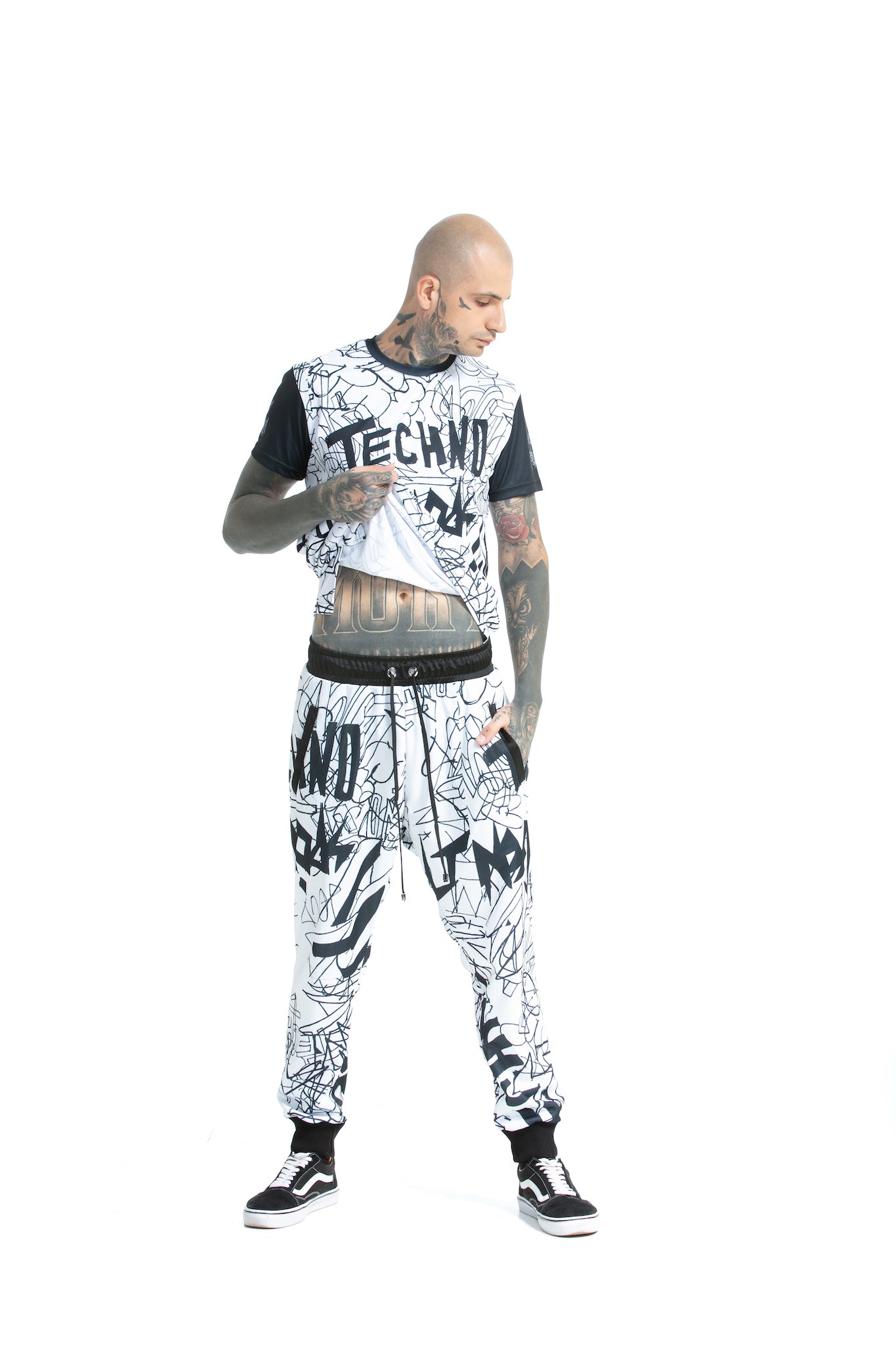 Graffiti - regular fit T-shirt with side cuts