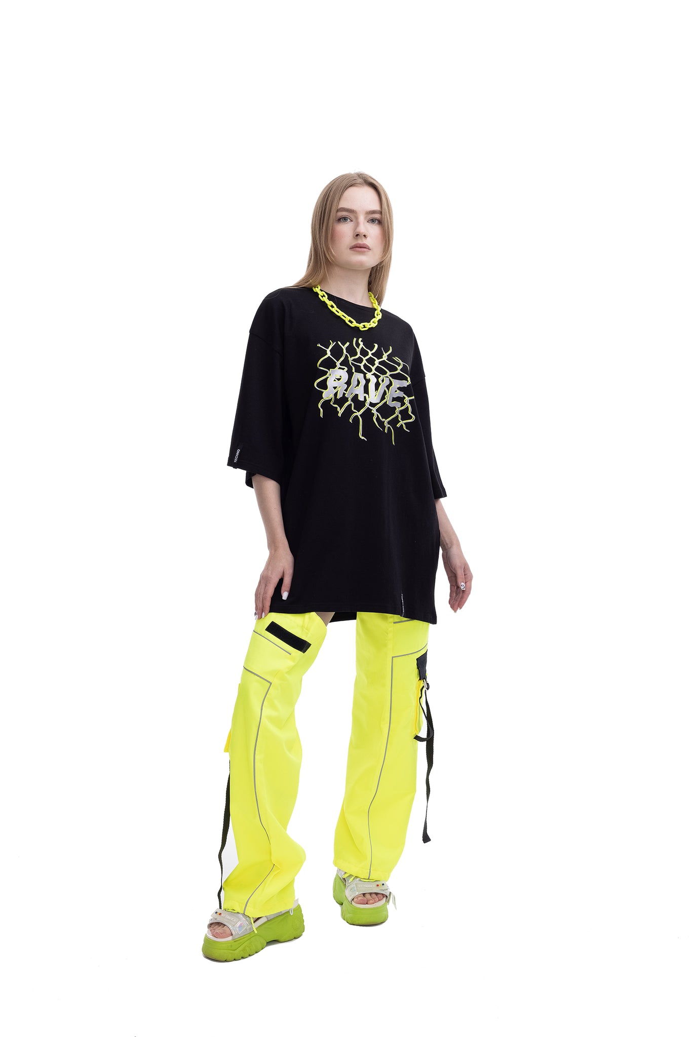 Rave Unisex Oversized T-shirt with reflective details