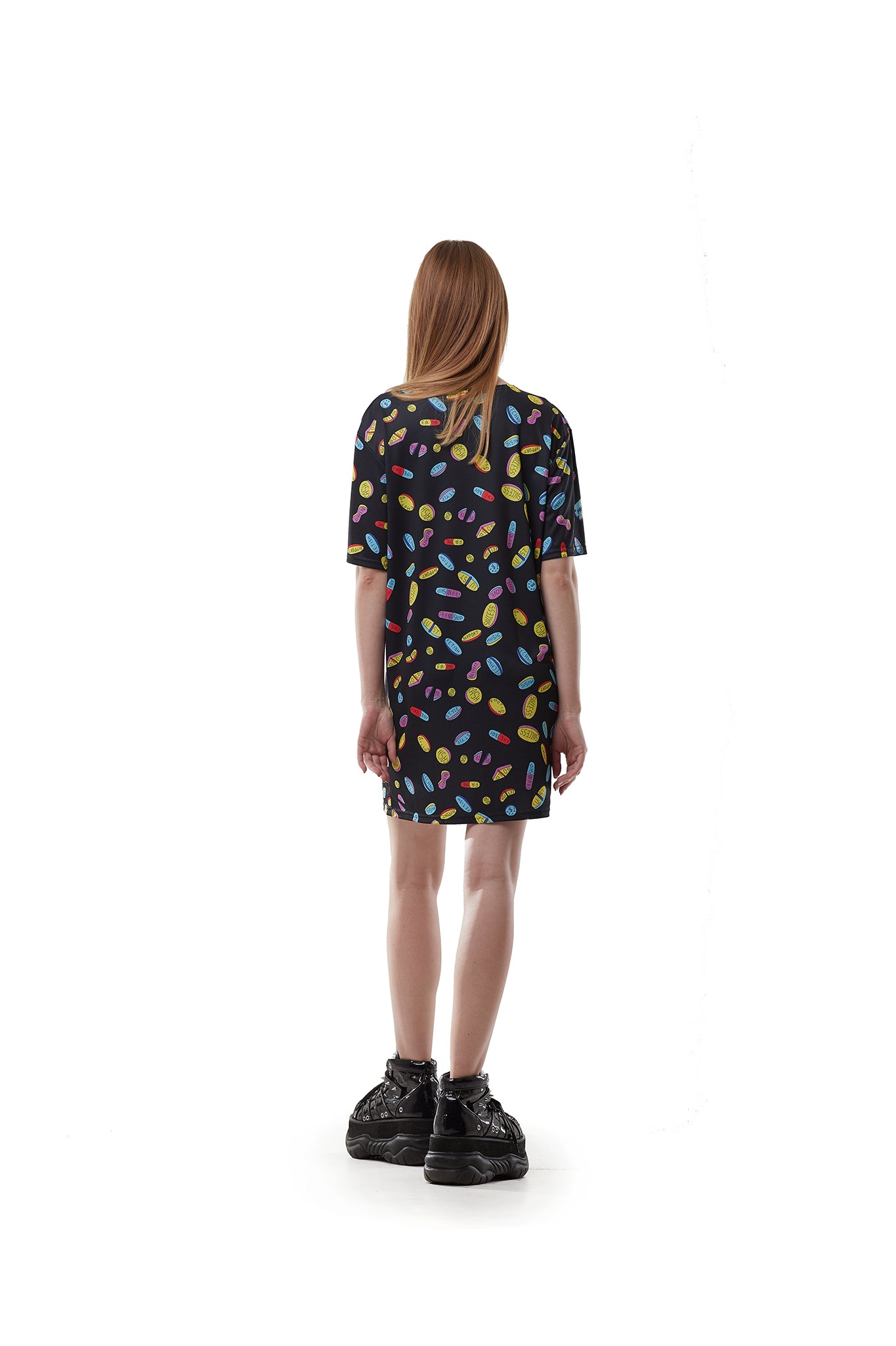 Pills Black - übergroßes T-Shirt