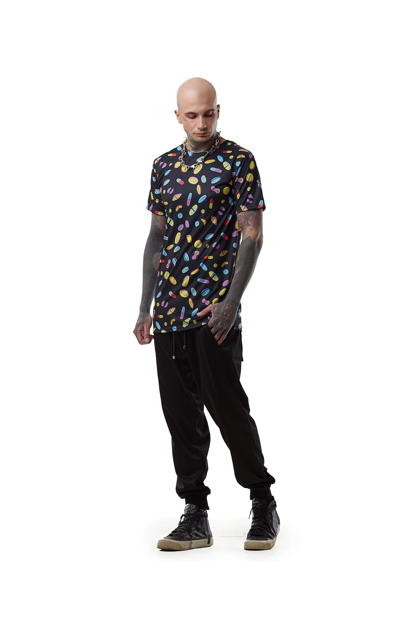 Pills Black - übergroßes T-Shirt