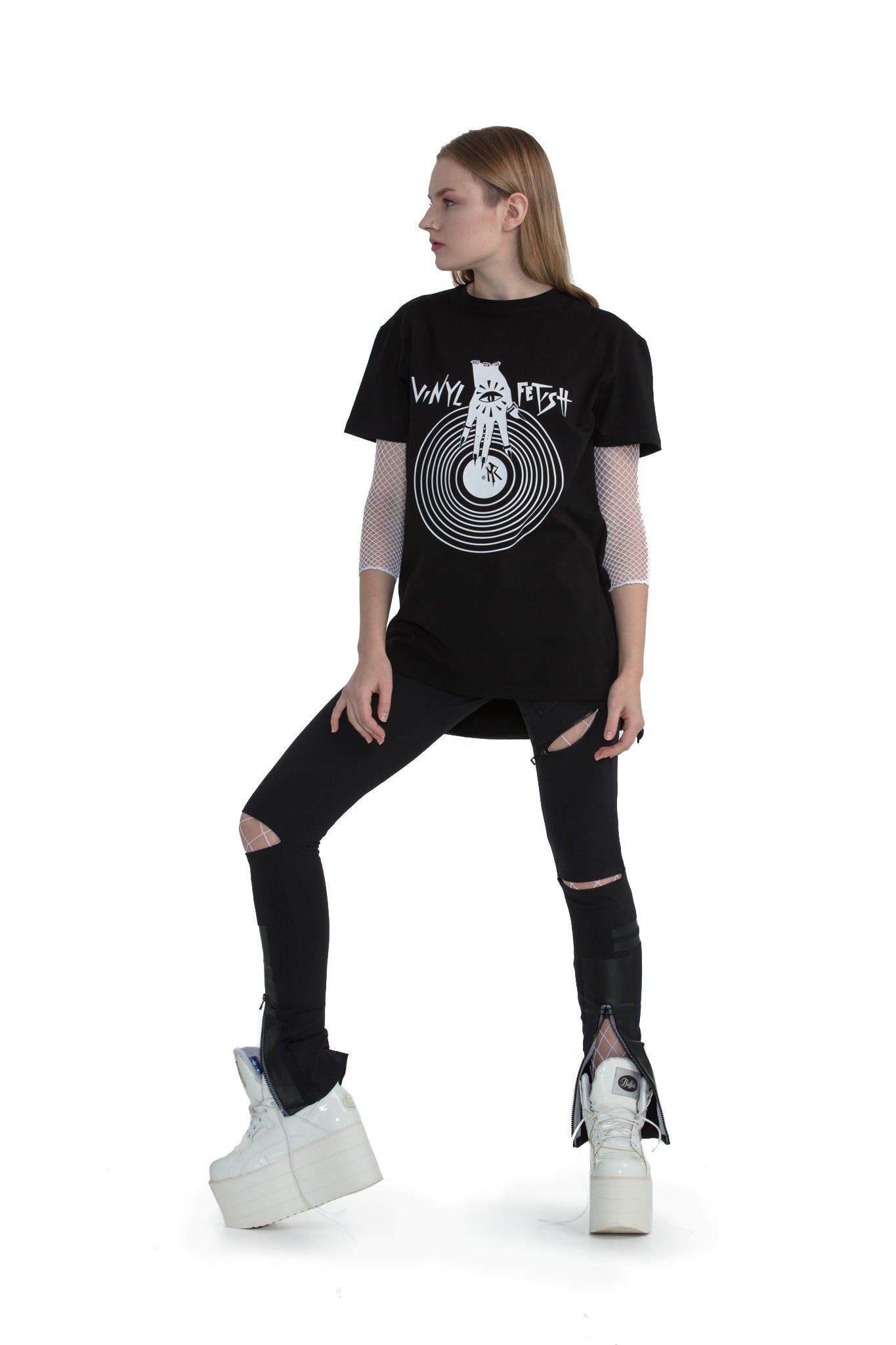 Vinyl Fetish - T-Shirt mit normaler Passform und seitlichen Schnitten