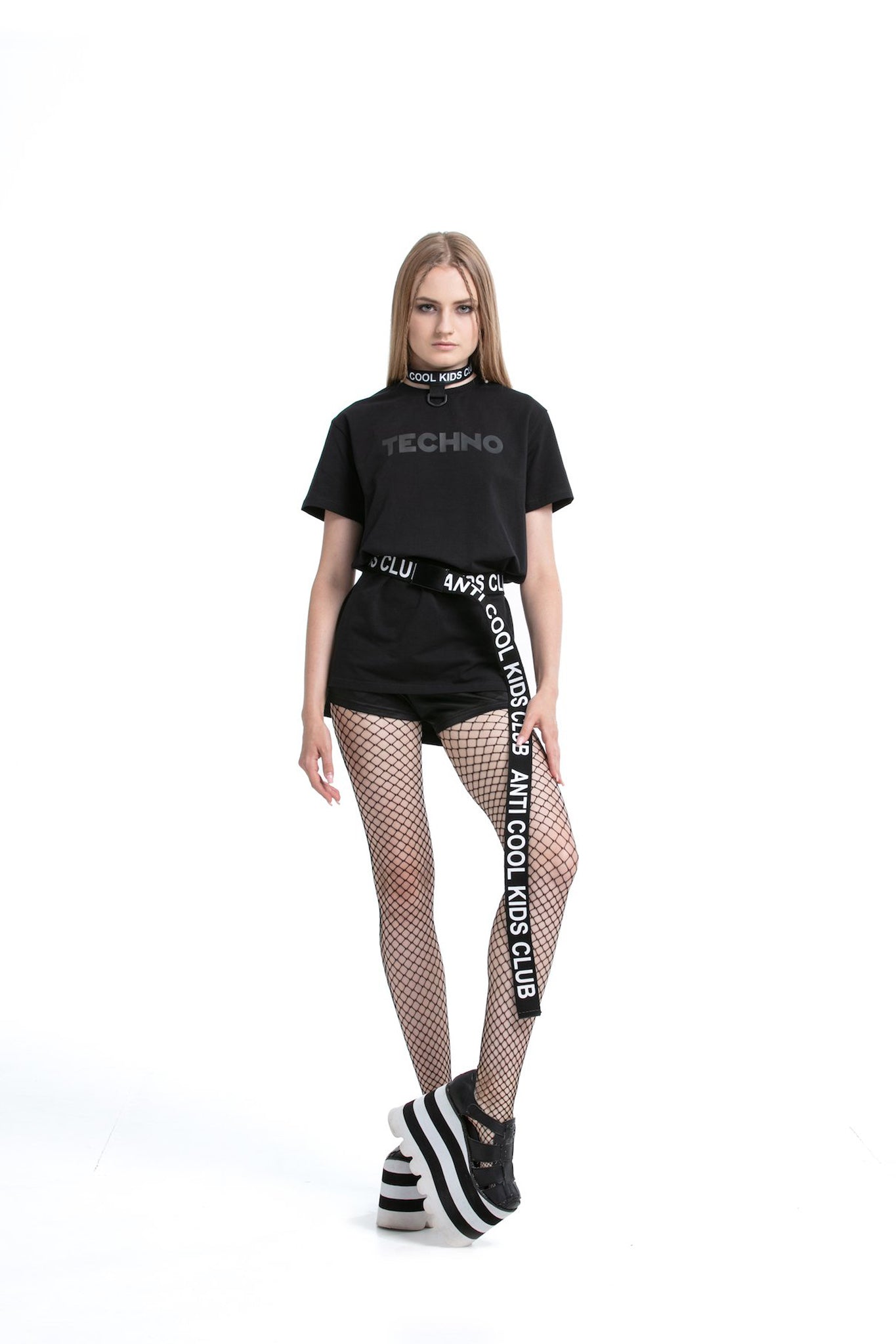 Matte Techno - regular fit T-shirt with side cuts
