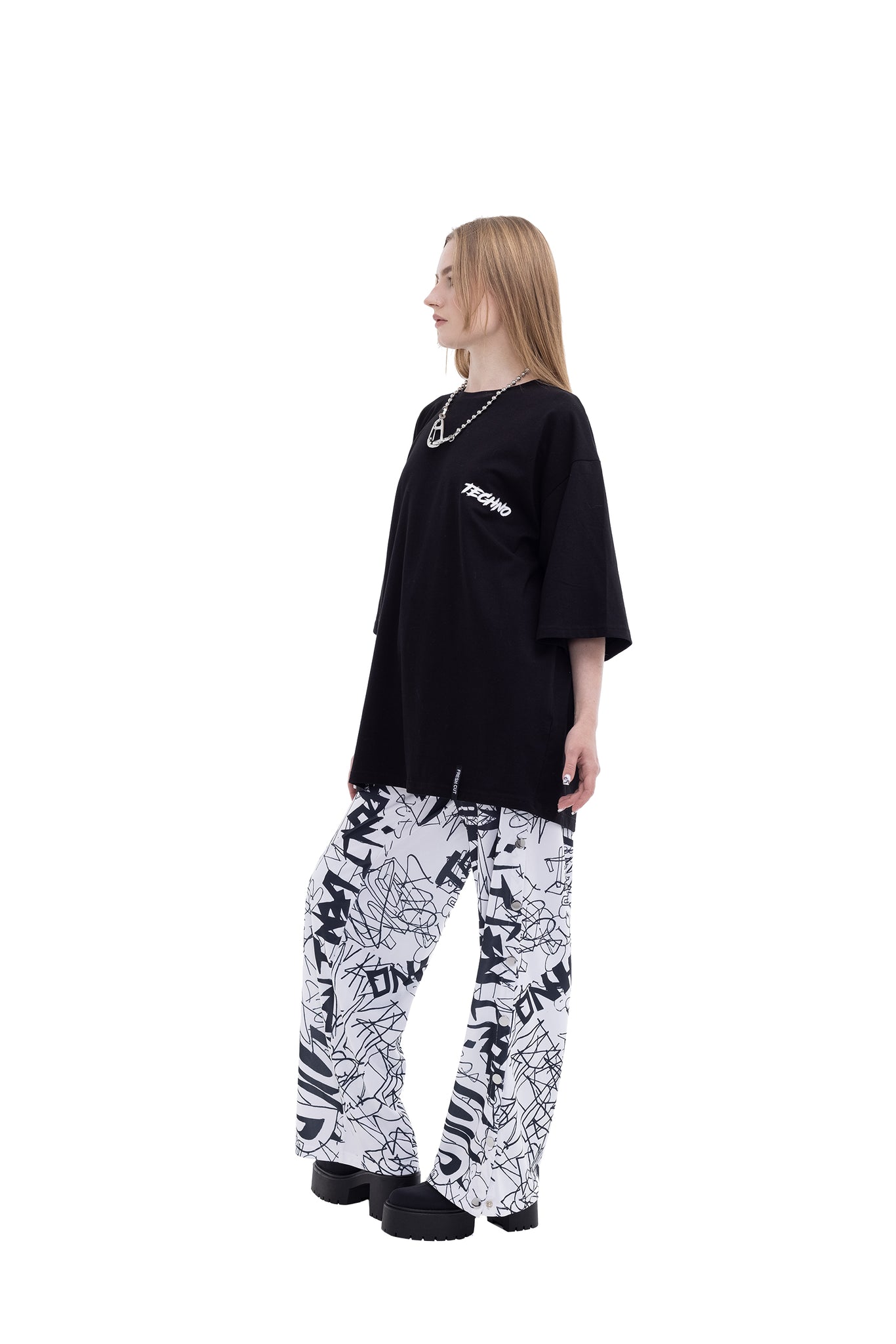 Vaccinated Unisex Oversized T-shirt with reflective details