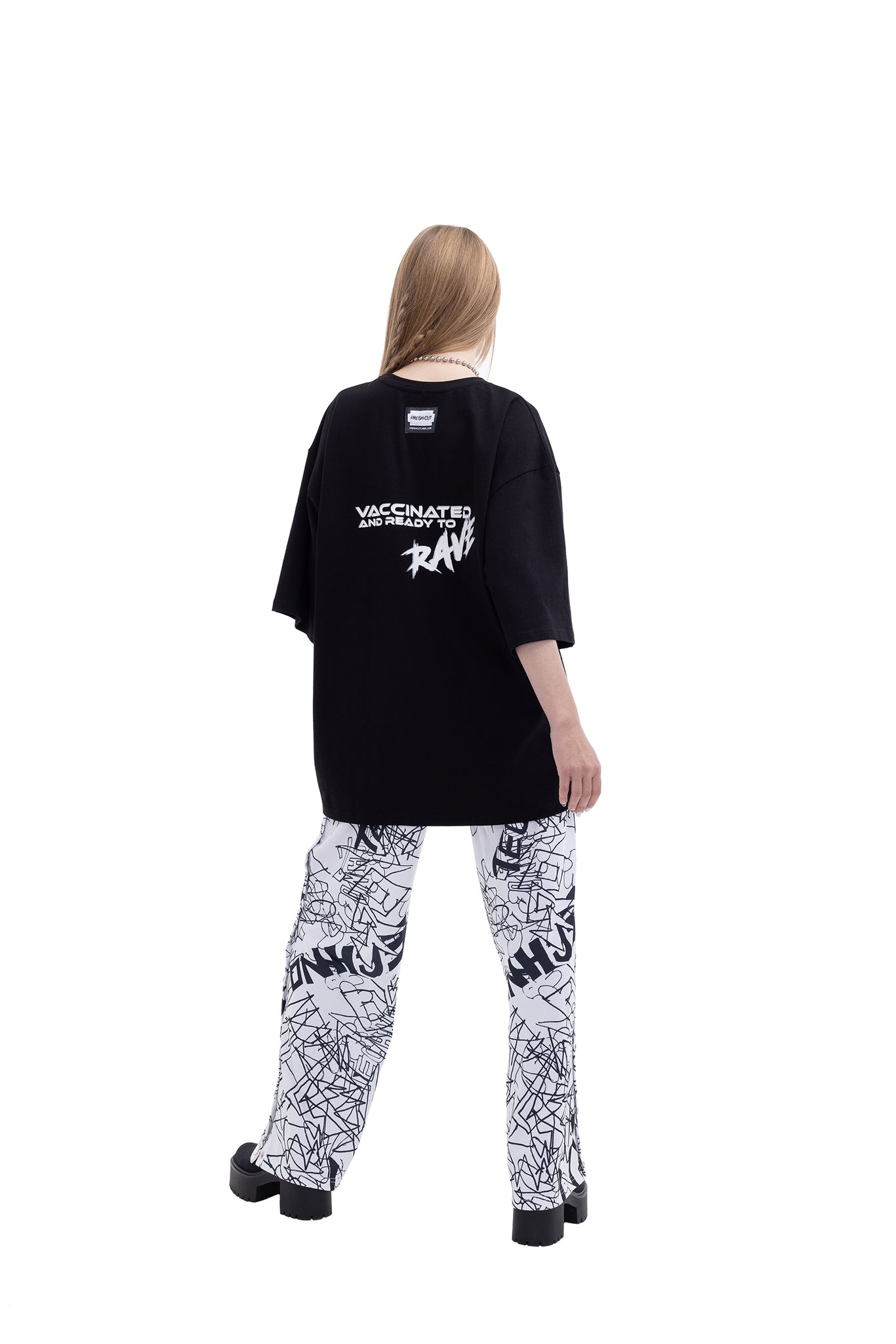 Vaccinated Unisex Oversized T-shirt with reflective details