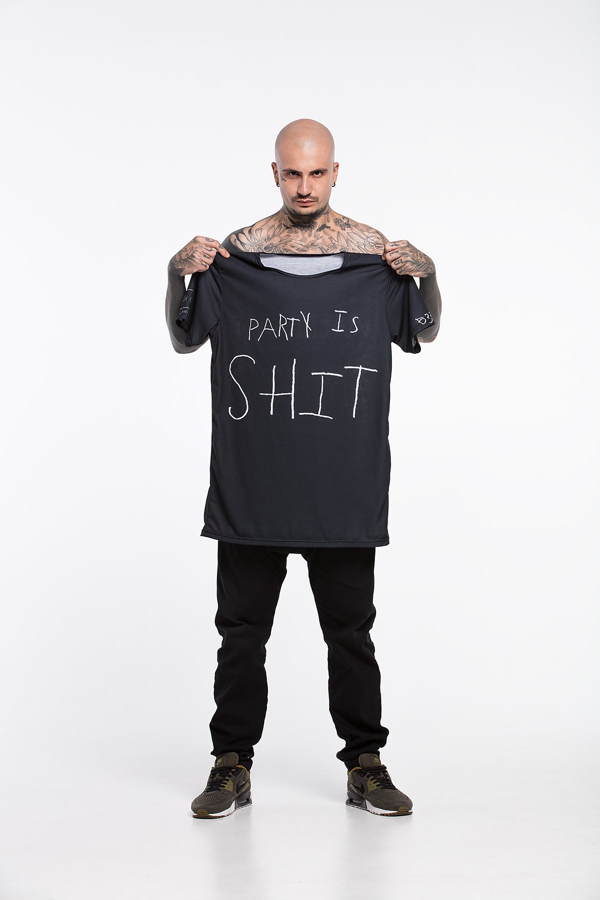 Party is Shit / Without Techno. - oversized T-shirt [Black]